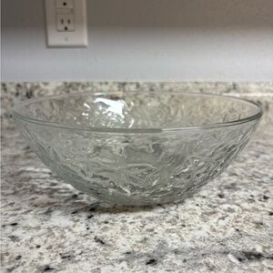 Princess House Textured Clear Glass Bowl